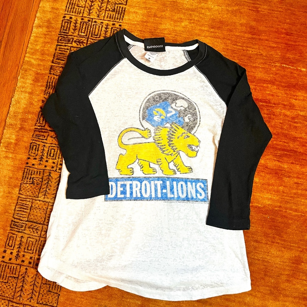 Detroit Lions Retro Baseball 3/4 tee women's medium